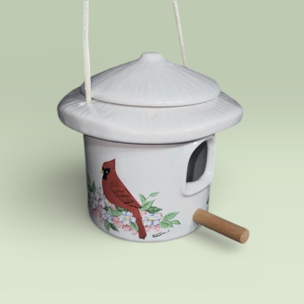 Vintage 1991 New Creative Enterprises Ceramic Cardinal Birdhouse Patricia C.